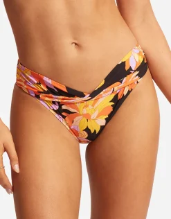 Palm Springs Twist Band Hipster Bikini Pant - Black