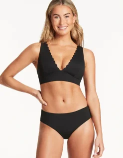 Scallop Longline Tri Bikini Top - Black