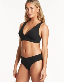 Scallop Longline Tri Bikini Top - Black