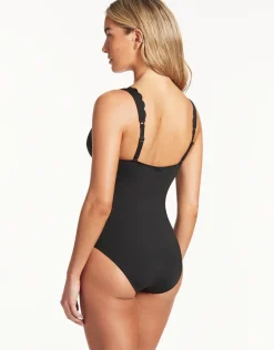 Scallop Longline Tri Swimsuit - Black
